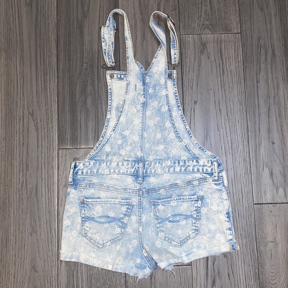 LIKE NEW Abercrombie Kids Denim Romper - Picture 2 of 2